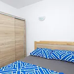 With Parking Space Kanica - - 23538 شقة *