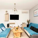 شقة With Parking Space Kanica - - 23538