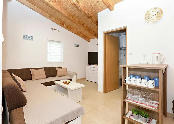 With Parking Space Kanica, - 23538 Apartamento Rogoznica (Sibenik-Knin)